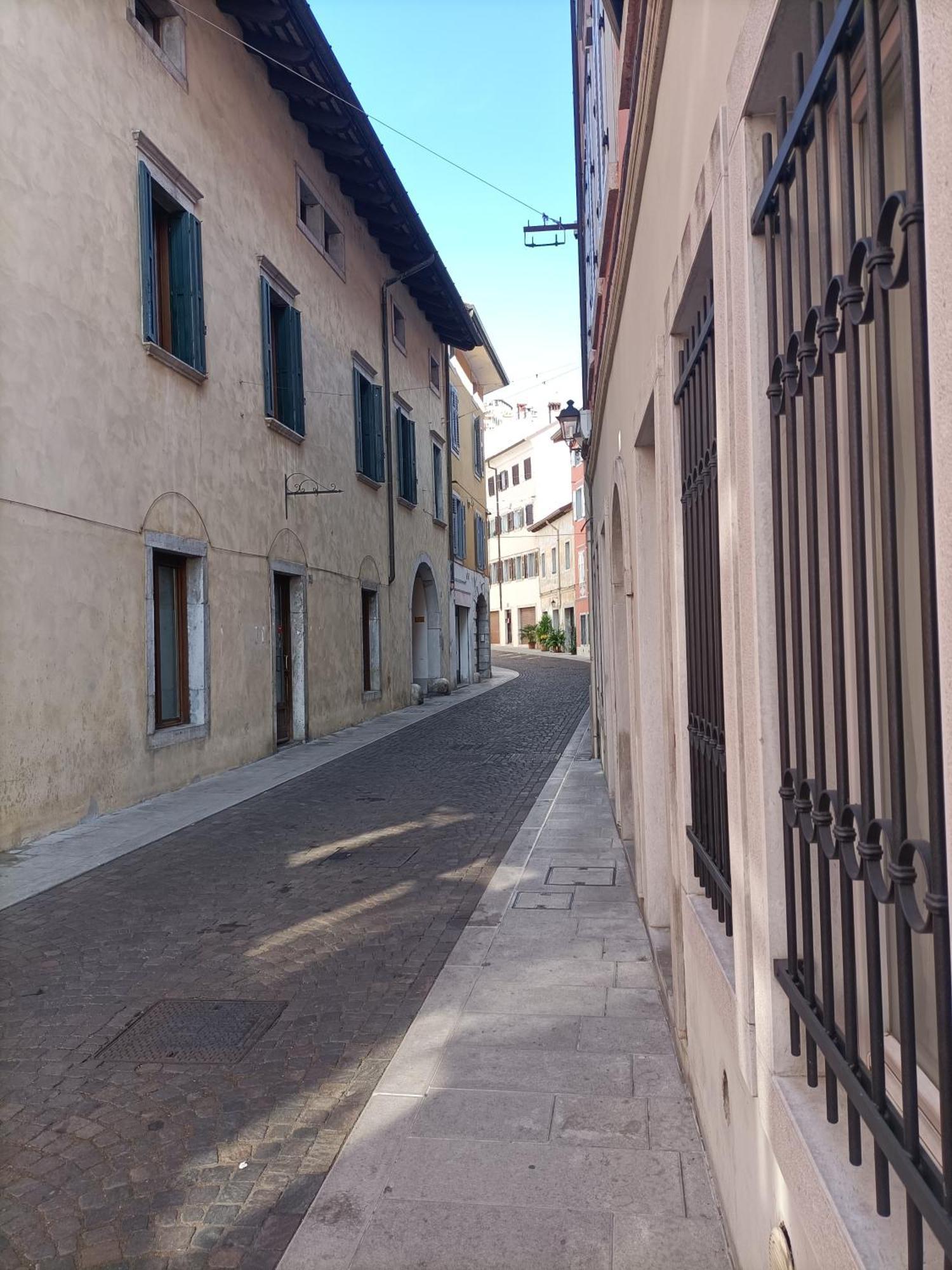 Appartamento Bonbon, Centro Storico Con Parcheggio ゴリツィア エクステリア 写真